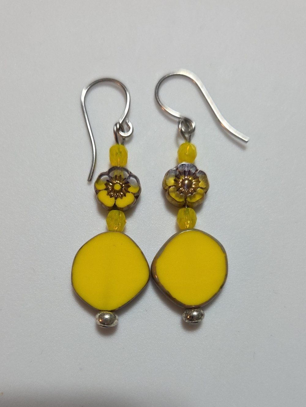 New Czech Glass Yellow Flower Dangle Earrings Handmadeβ Silver Tone Artisan Boho